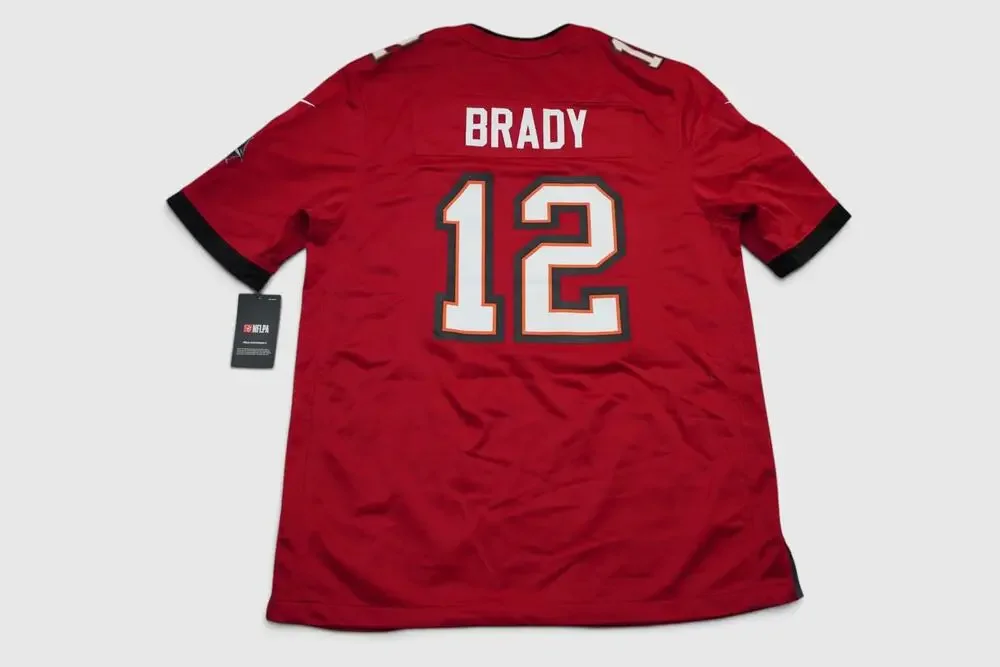 Tampa Bay Buccaneers Jersey Mens Large Red NFL Tom Brady 12 Nike On Field